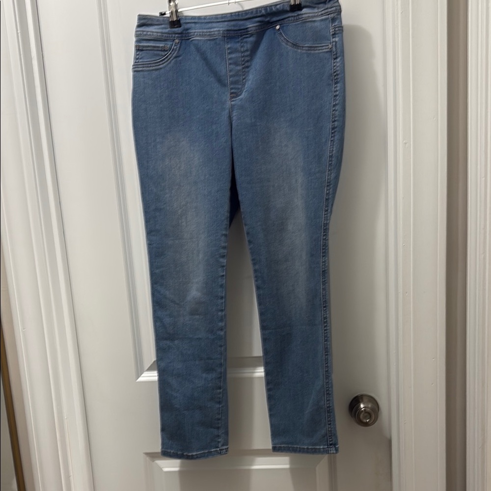 Chico's Perfect Stretch Girlfriend Slim Ankle Jeans